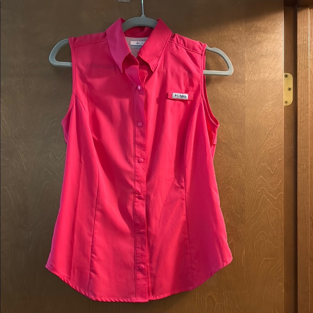 Columbia Pink Sleeveless Polo Button Down Shirt